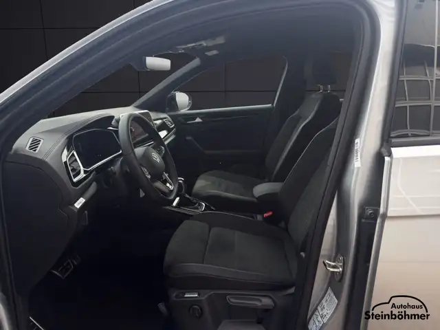 Volkswagen T-Roc view 15