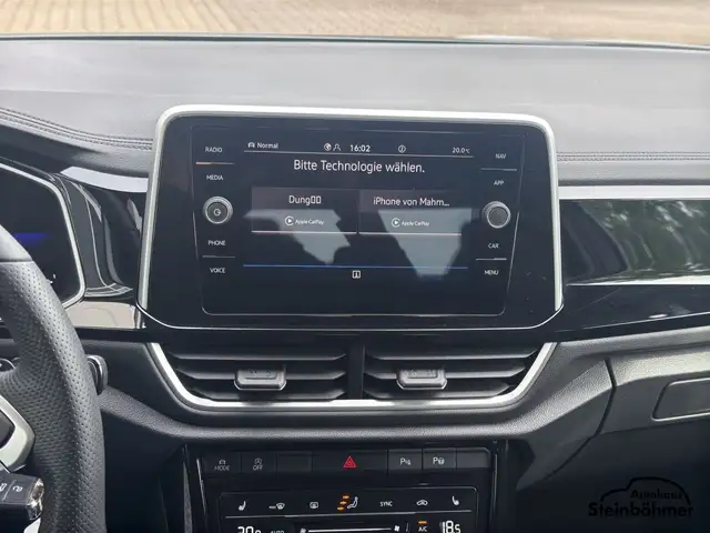 Volkswagen T-Roc view 24