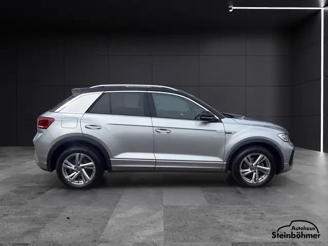 Volkswagen T-Roc view 8