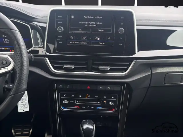 Volkswagen T-Roc view 21