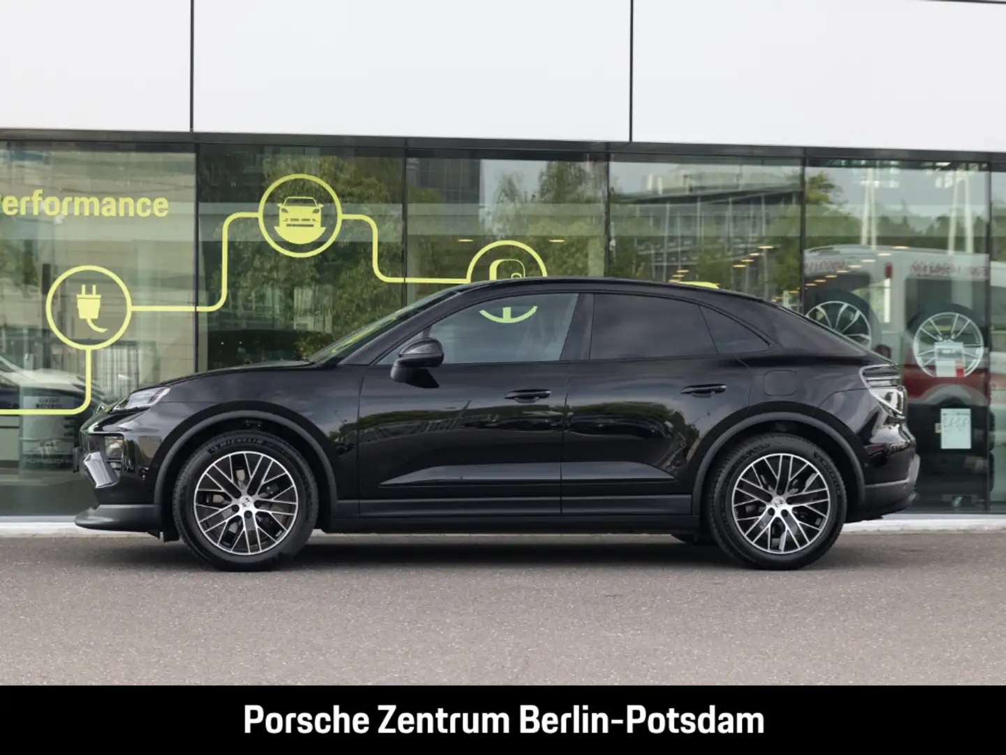 Porsche Macan Rückfahrkamera Panoramadach Luftfederung Schwarz - 2