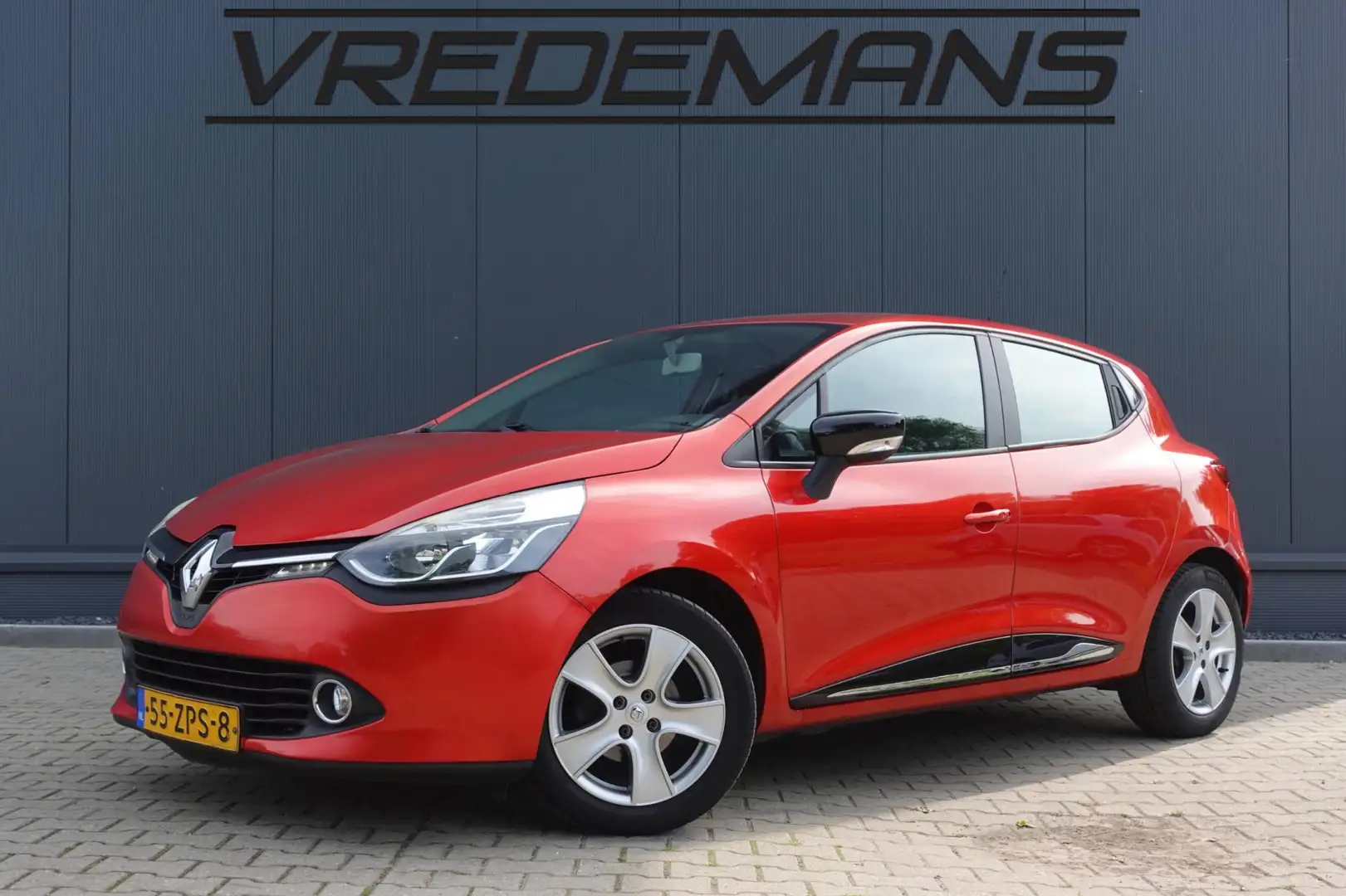 Renault Clio 0.9 TCe Expression Rosso - 1