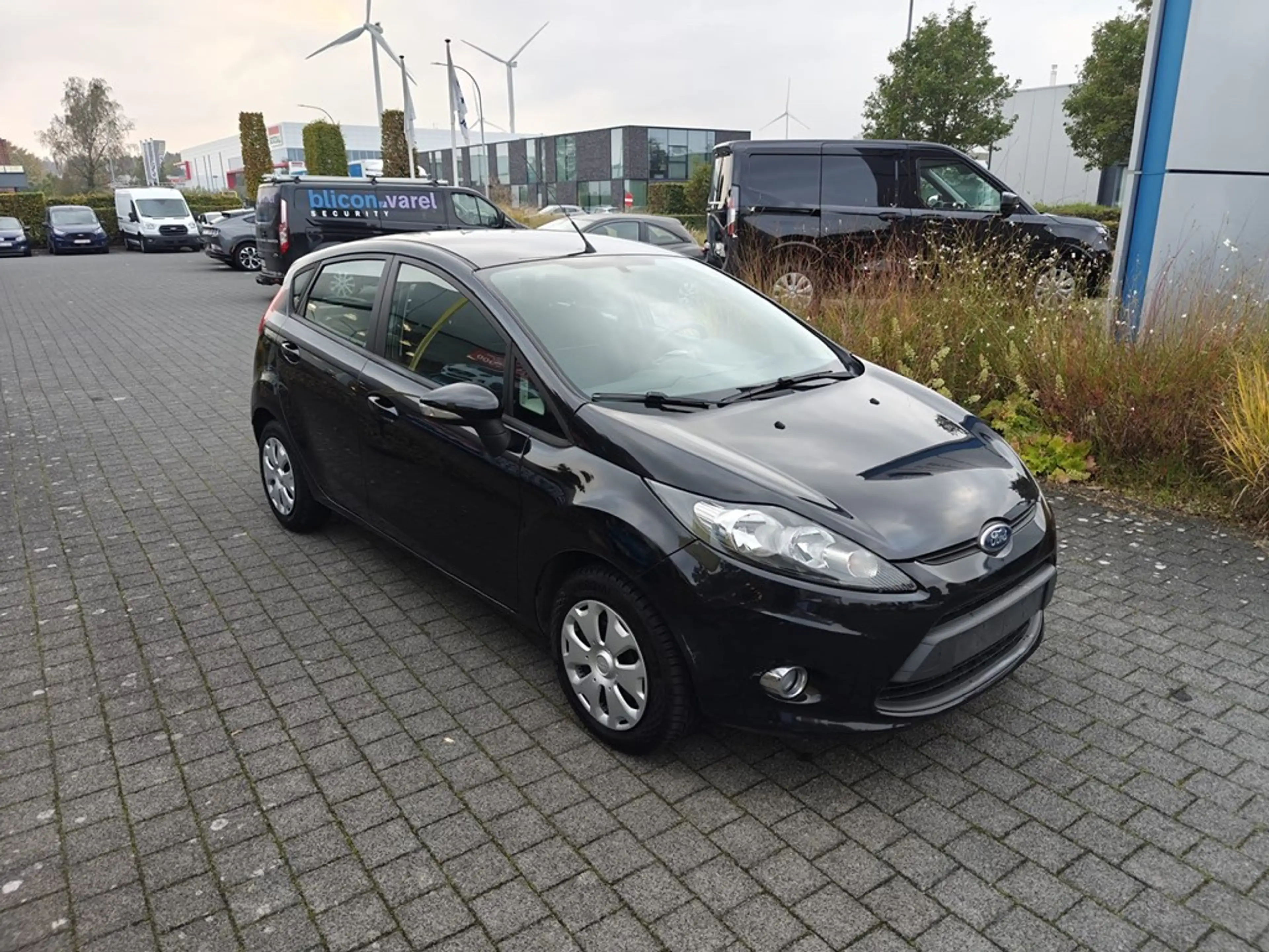Ford Fiesta Trend — photo 5