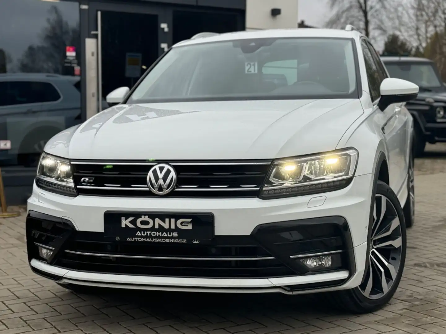 Volkswagen Tiguan R-LINE 2.0 TSI DSG 4Motion DCC DYNAUDIO Bianco - 2