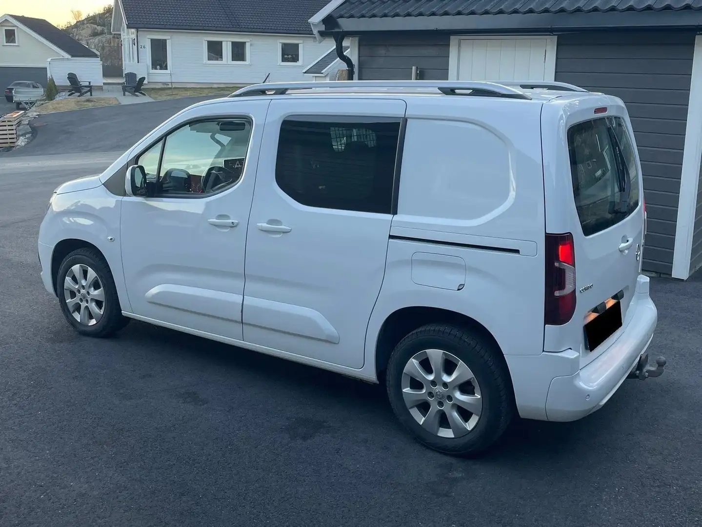 Opel Combo Combo Cargo 1.5 D Weiß - 2
