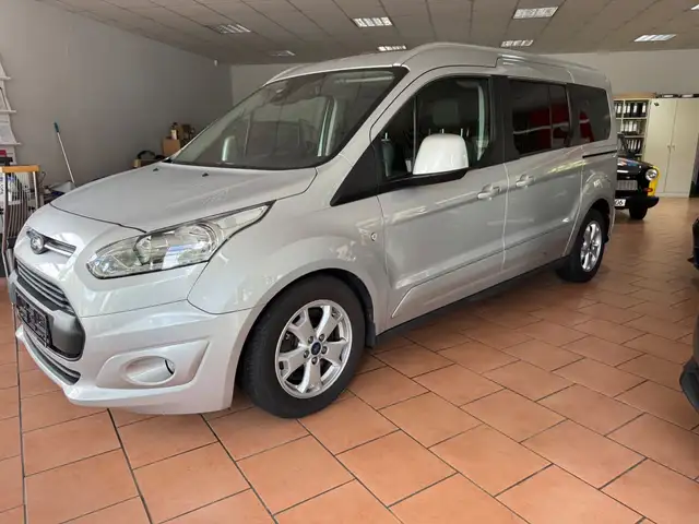 Ford Grand Tourneo Connect Titanium