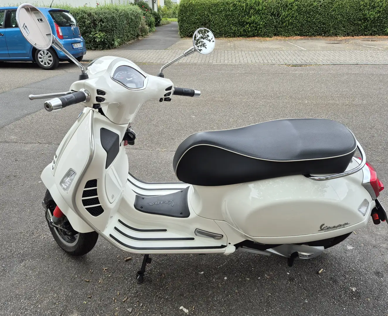 Vespa 125 Super GTS ABS Weiß - 1