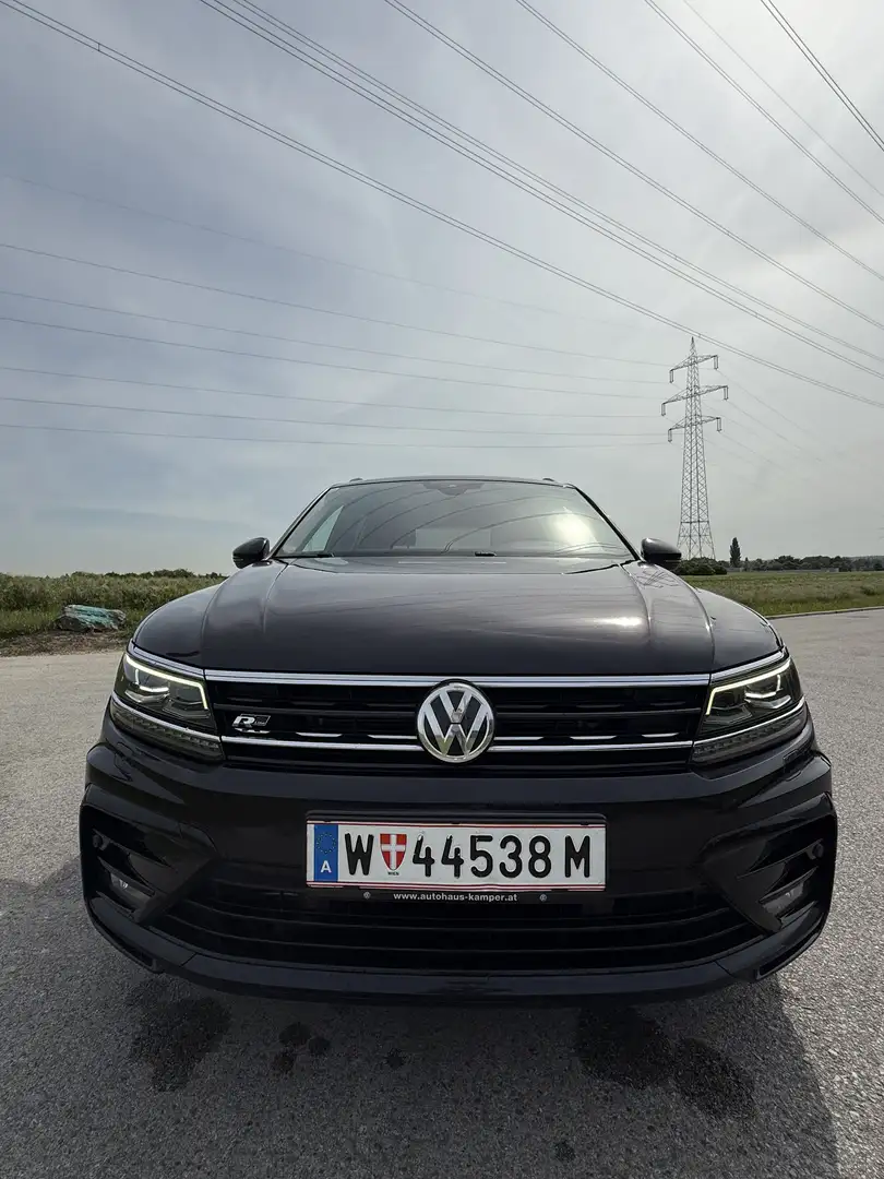 Volkswagen Tiguan 2,0 TDI SCR Highline DSG R- Line Schwarz - 1