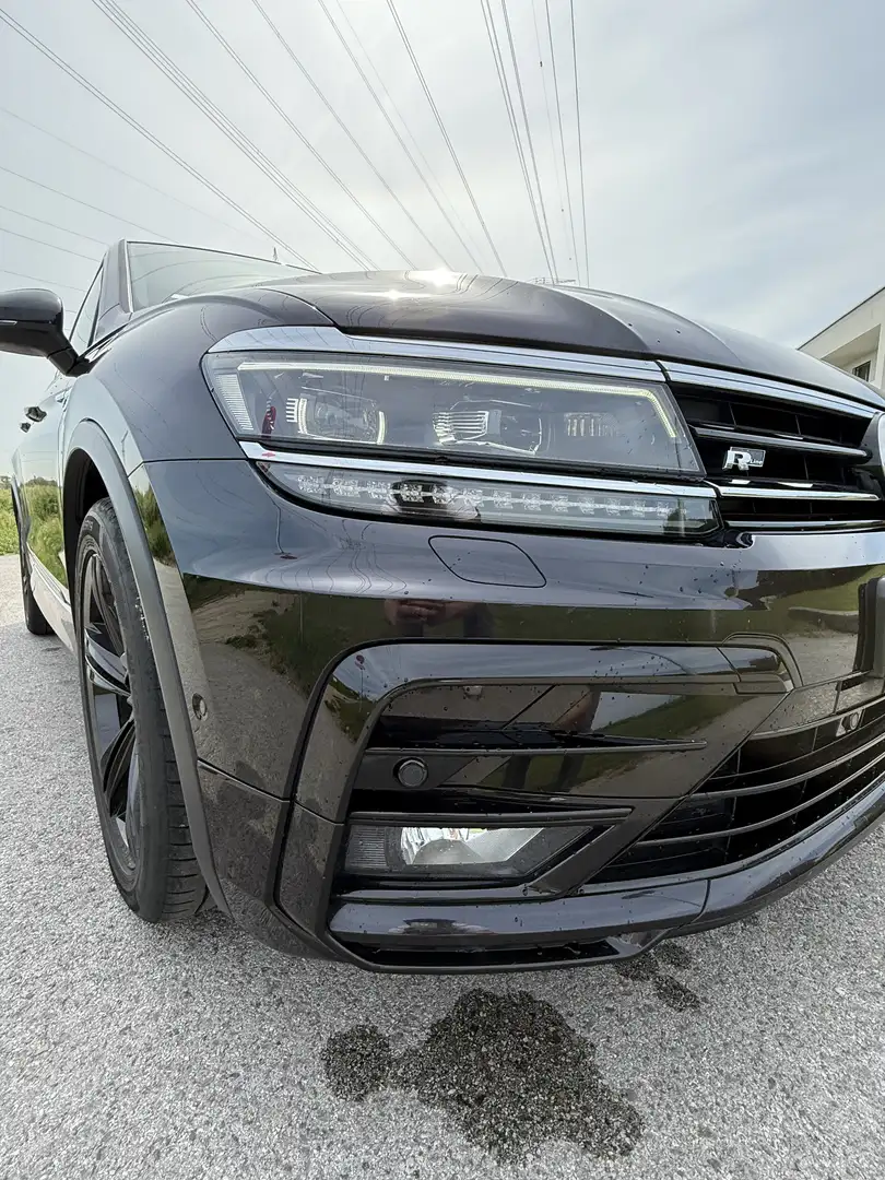 Volkswagen Tiguan 2,0 TDI SCR Highline DSG R- Line Schwarz - 2