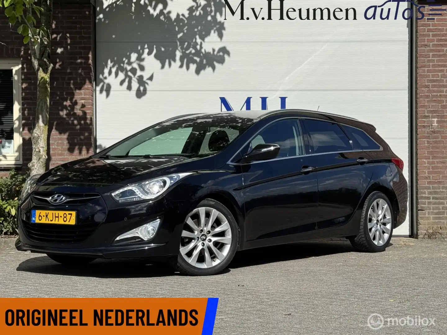 Hyundai i40 1.6 GDI Keyless Camera Bluetooth LED Schwarz - 1