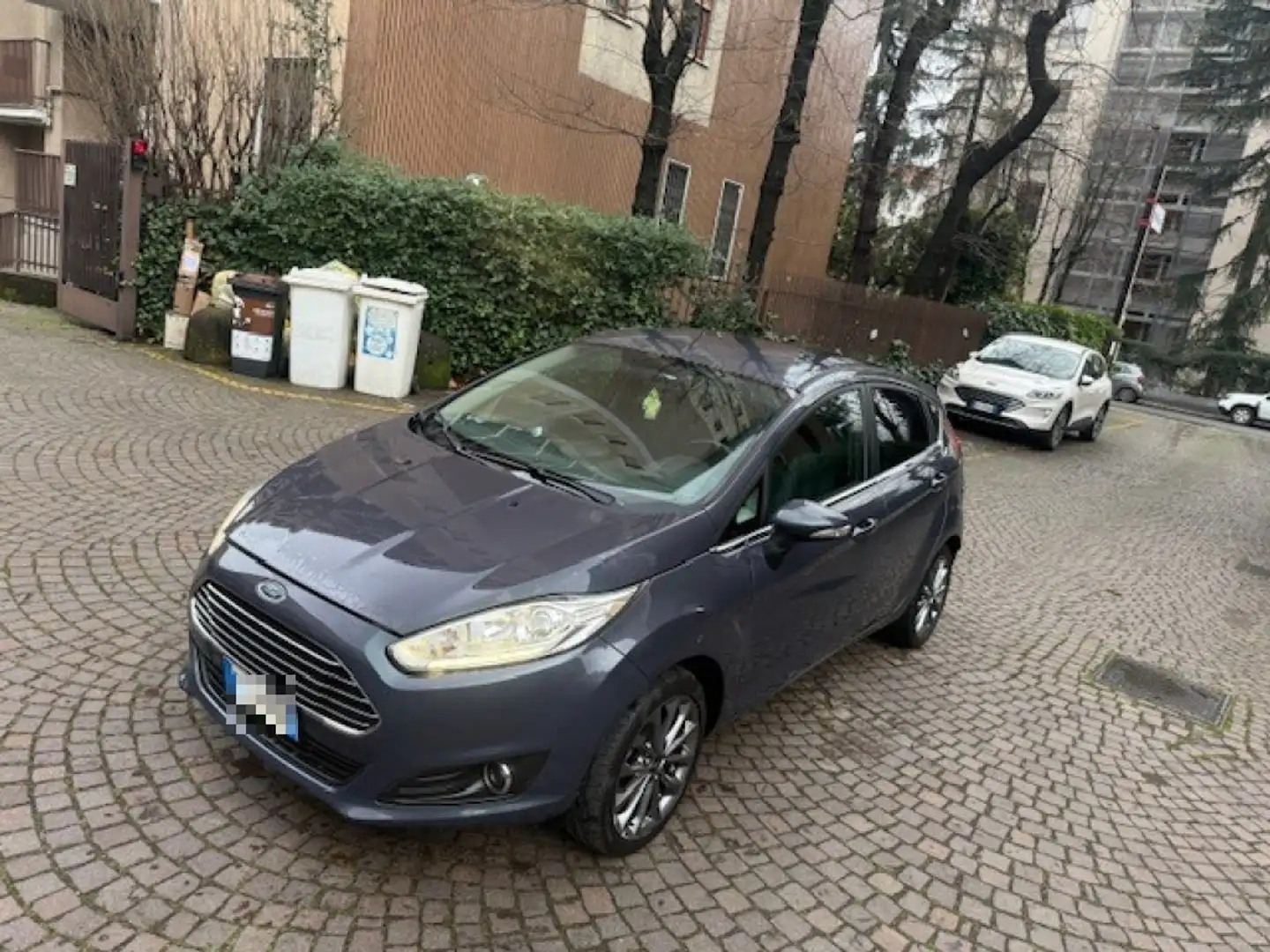 Ford Fiesta 1.0 80CV 5 porte Titanium Nero - 2