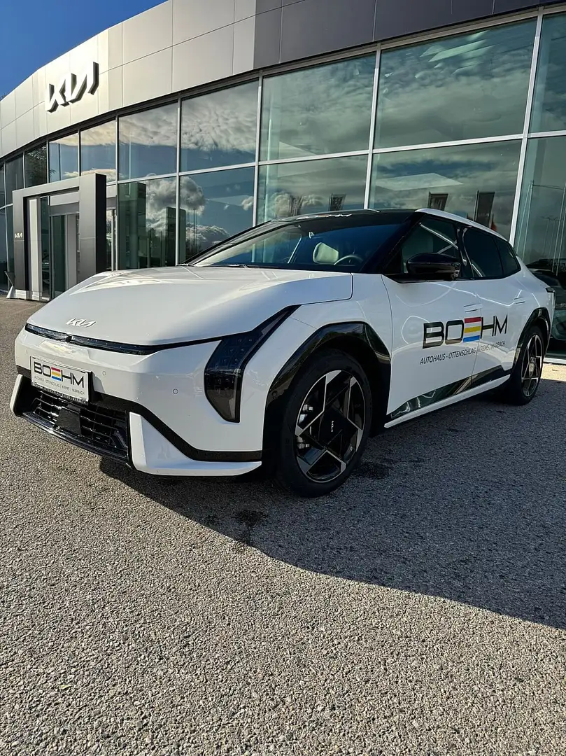 Kia EV4 Fastback  GT-LINE  81,4KWH + Schiebedach Weiß - 1