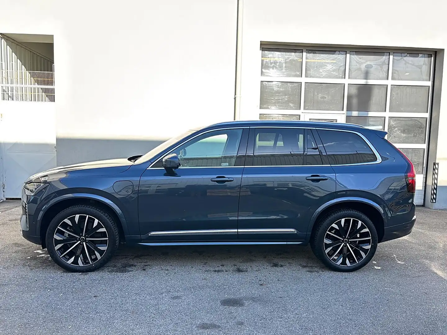 Volvo XC90 T8 AWD PHEV 18,8kWh Plus Bright AUTO STAHL WIEN... Blau - 2