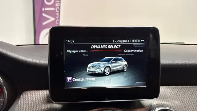 Mercedes-Benz GLA view 21