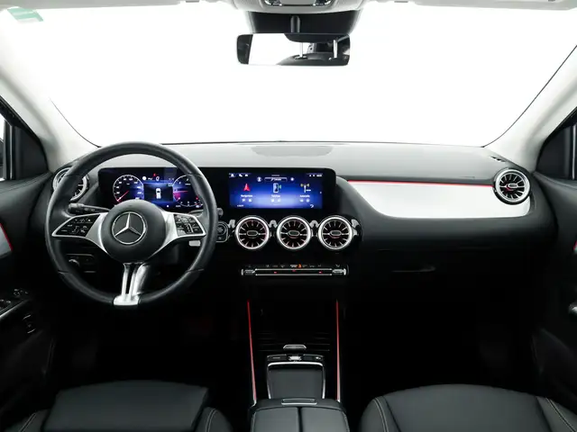 Mercedes-Benz Gla view 9