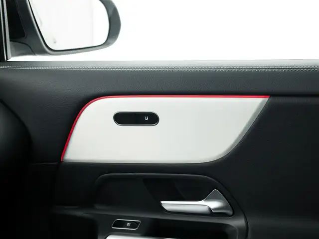 Mercedes-Benz Gla view 14
