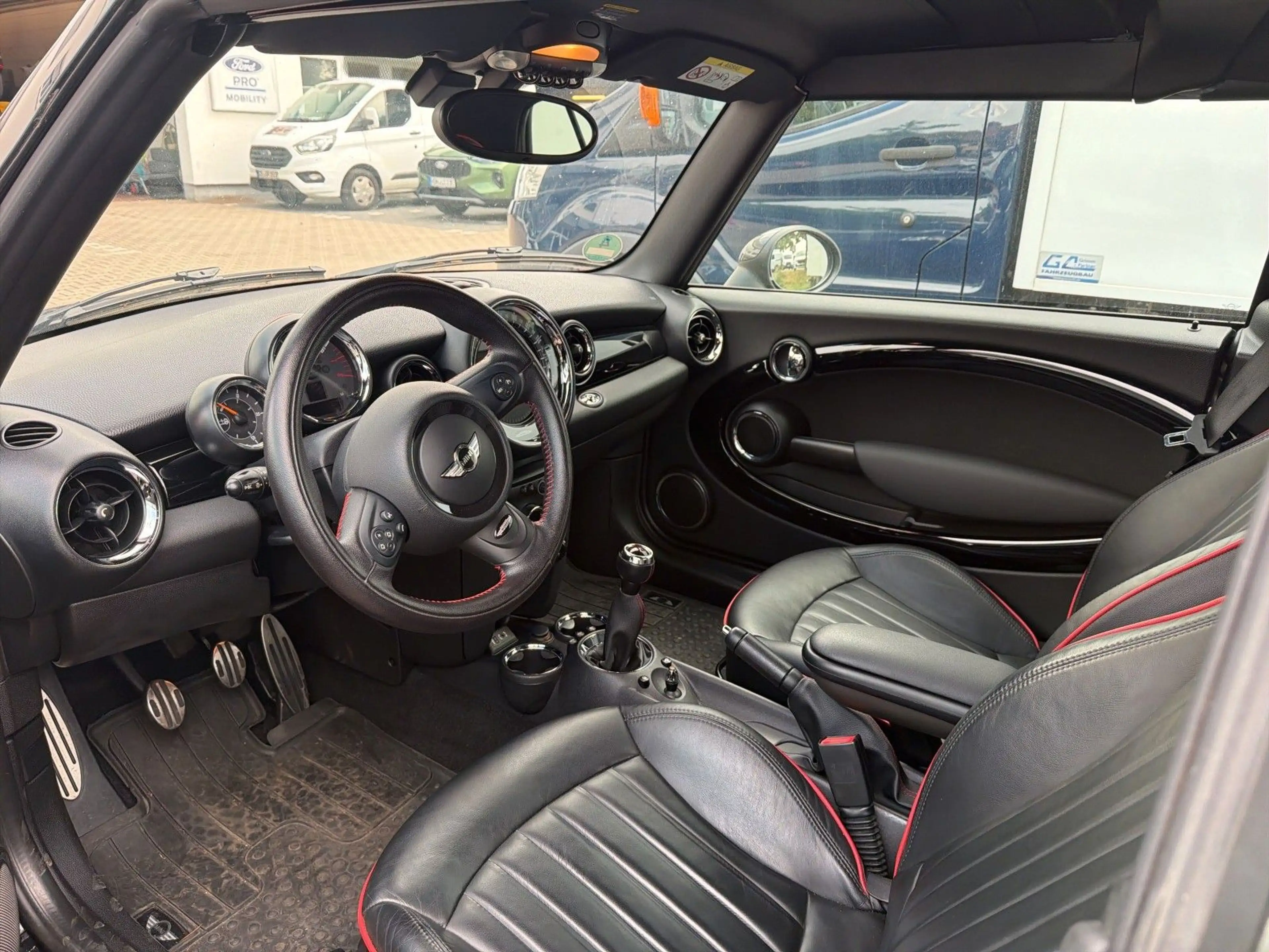 MINI John Cooper Works JOHN COOPER WORKS Cabrio John Cooper Works — photo 9