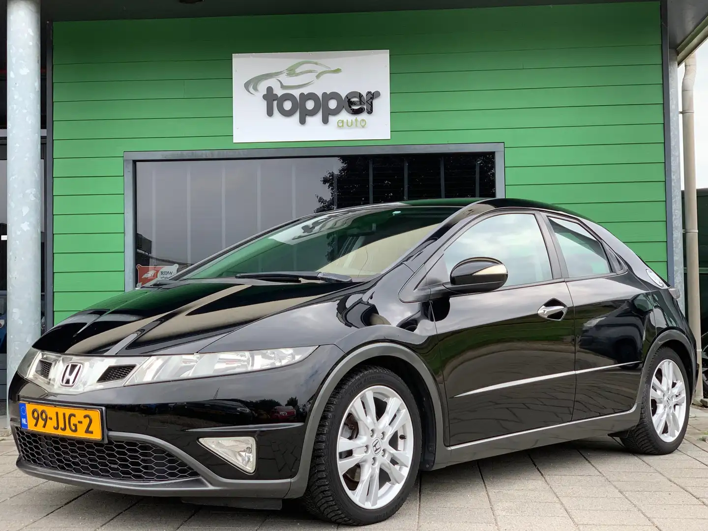Honda Civic 1.8 Silverstone | CruiseControl | Airco | Trekhaak Zwart - 1