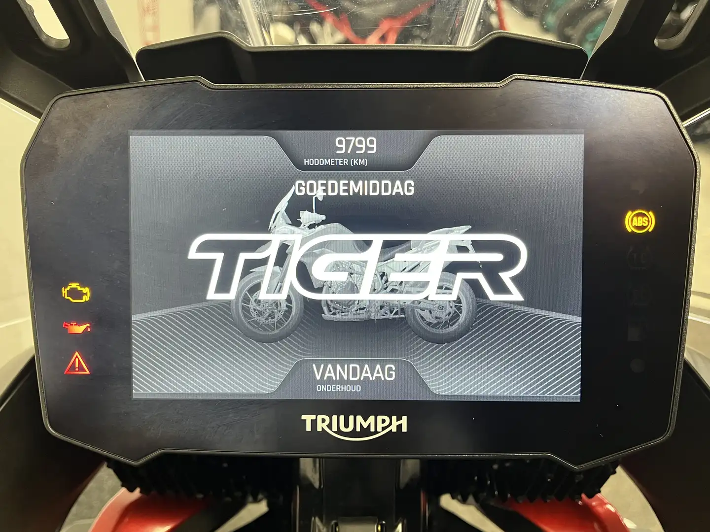 Triumph Tiger 900 GT PRO Rood - 2