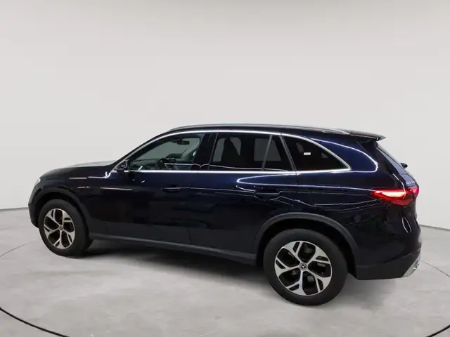 Mercedes-Benz GLC view 6