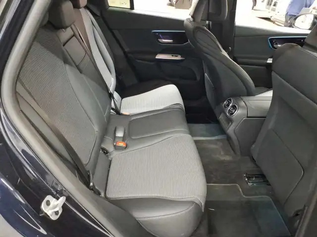 Mercedes-Benz GLC view 14