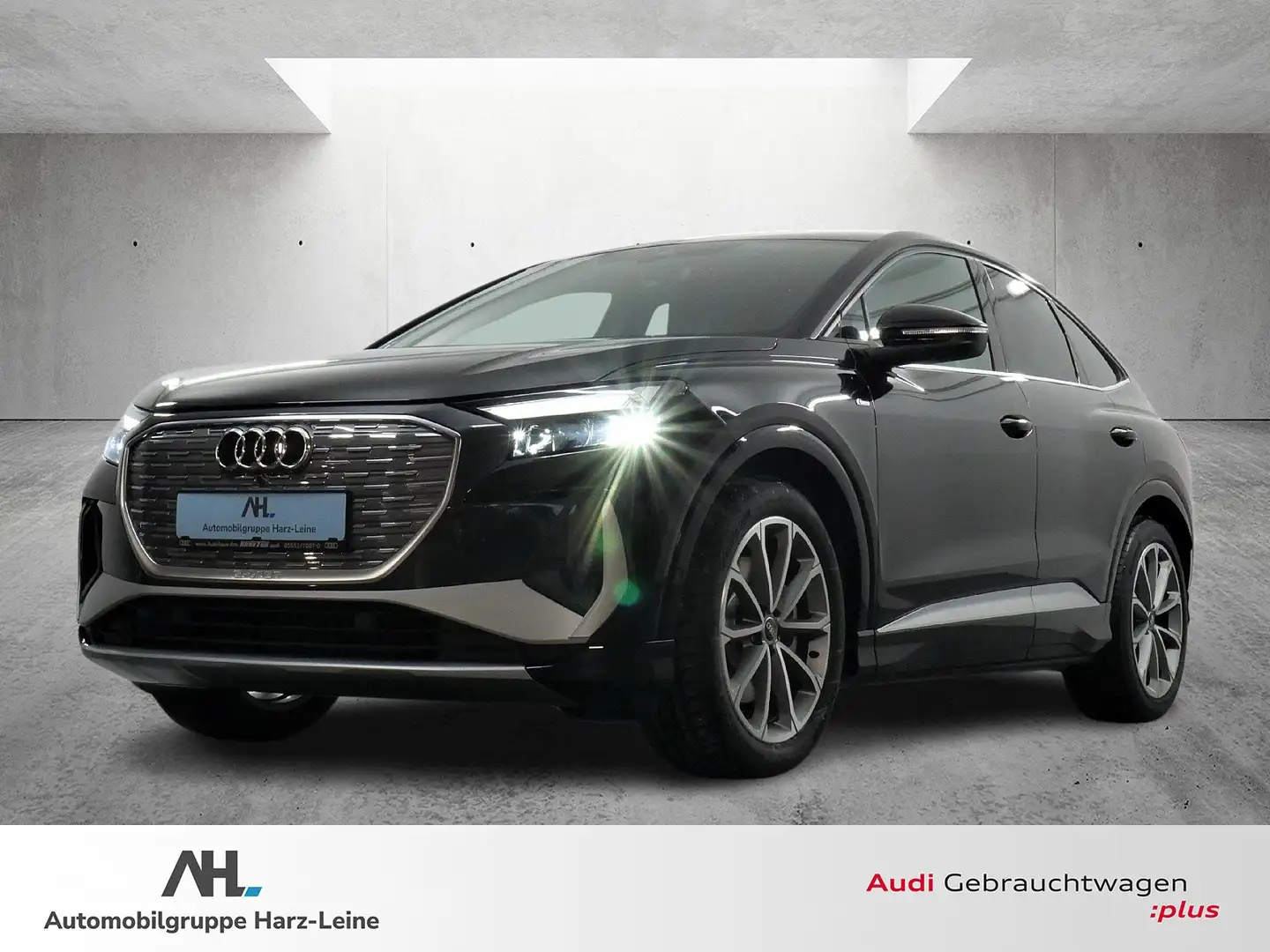 Audi Q4 e-tron Q4 Sportback e-tron quattro 220 kW, S-line, Anhäng Schwarz - 2