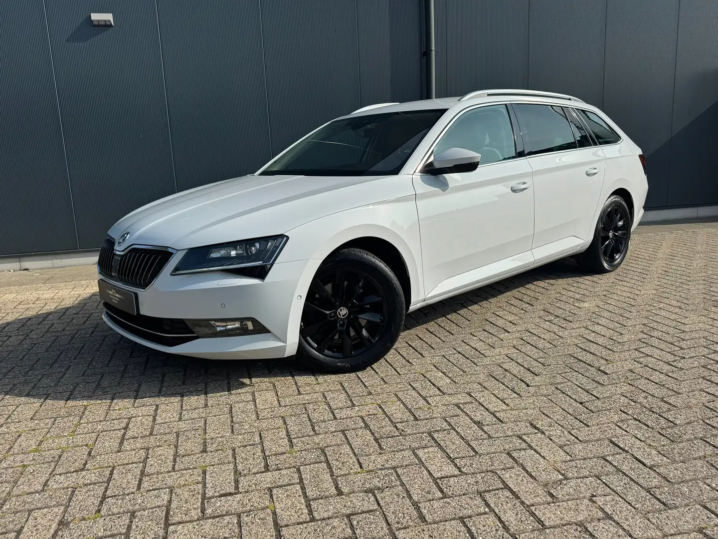 Skoda Superb Combi 1.4 TSI * Crème interieur * Cruise * Stoelve Wit - 1
