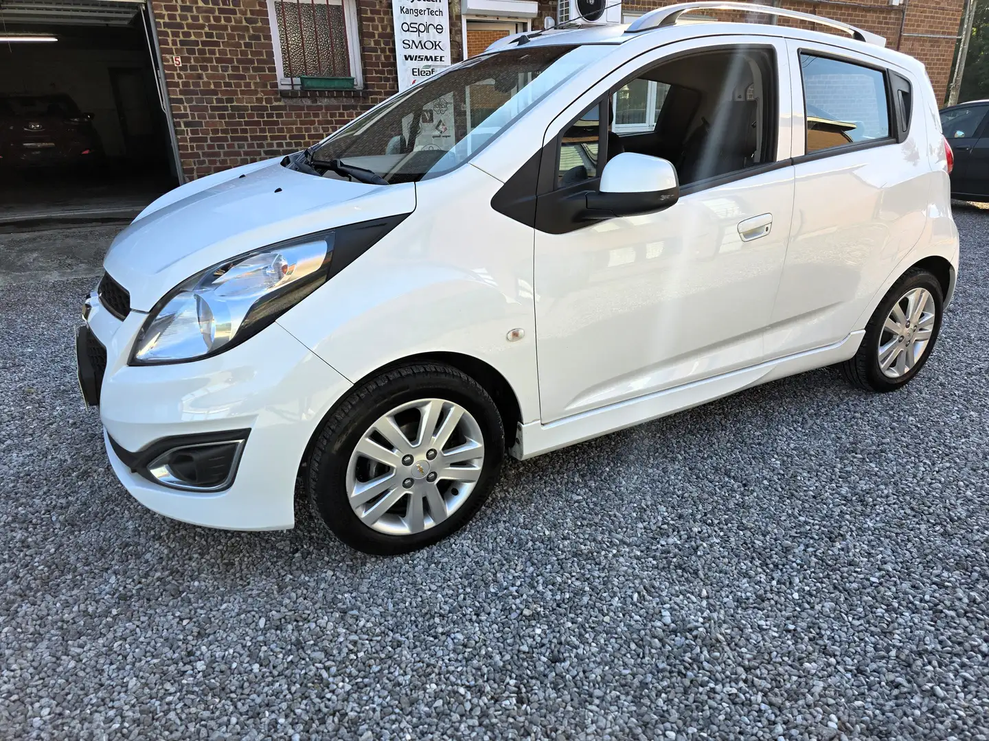Chevrolet Spark Spark 1.2i LTZ Weiß - 2