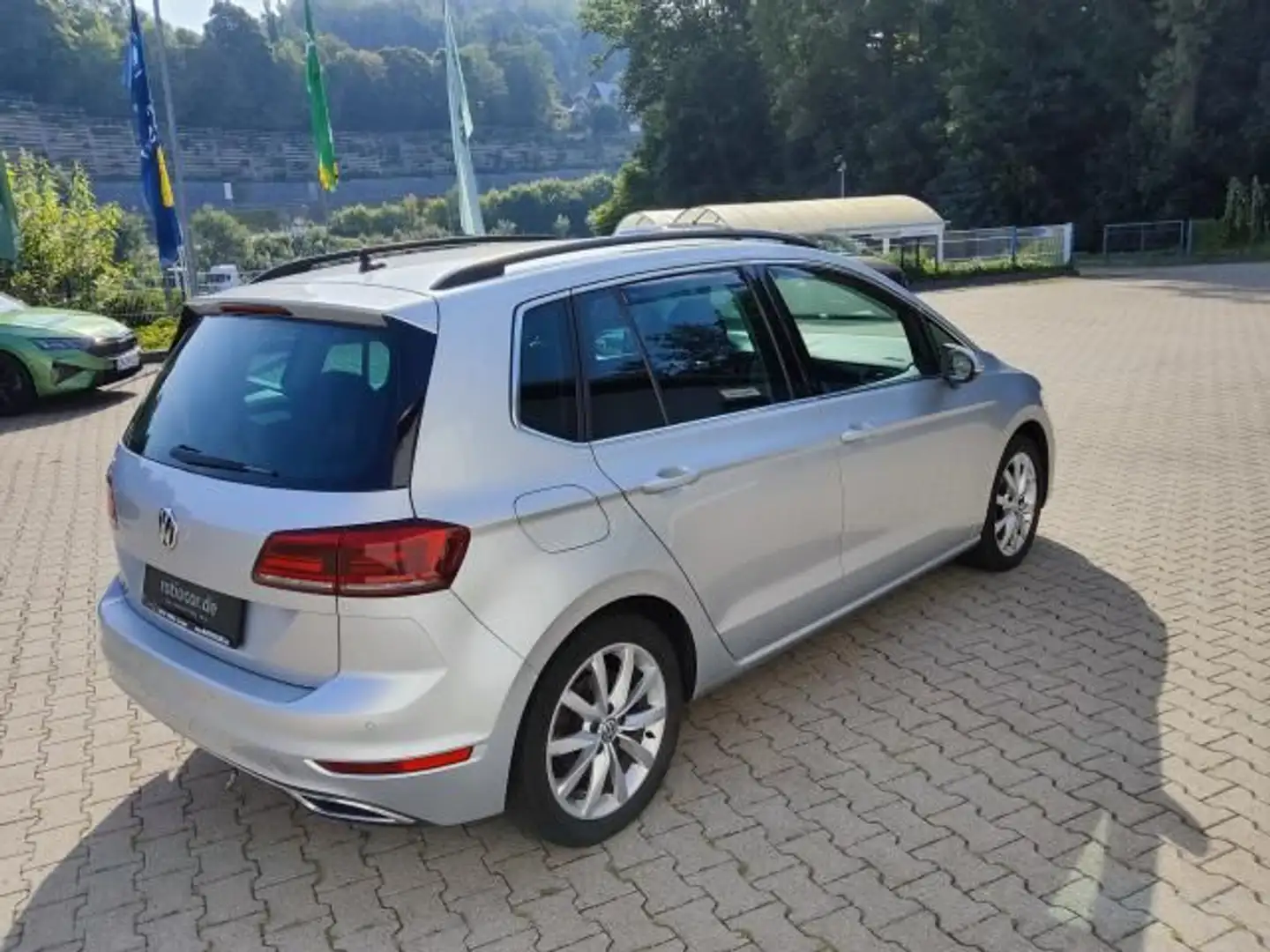 Volkswagen Golf GOLF VII SPORTSVAN  HIGHLINE 1.5 TSI DSG AHK SHZ Silber - 2