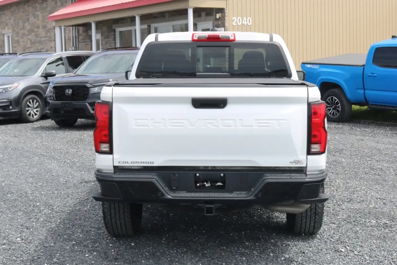 Chevrolet Colorado photo Chevrolet Colorado