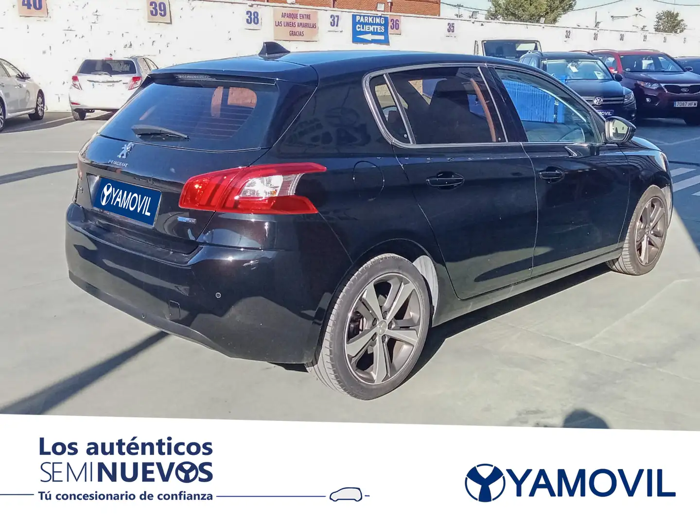 Peugeot 308 1.6 BlueHDi Allure 120 Zwart - 2