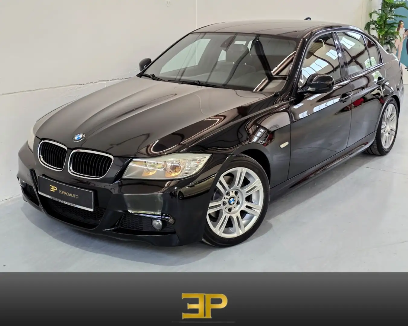 BMW 318 318d Zwart - 1