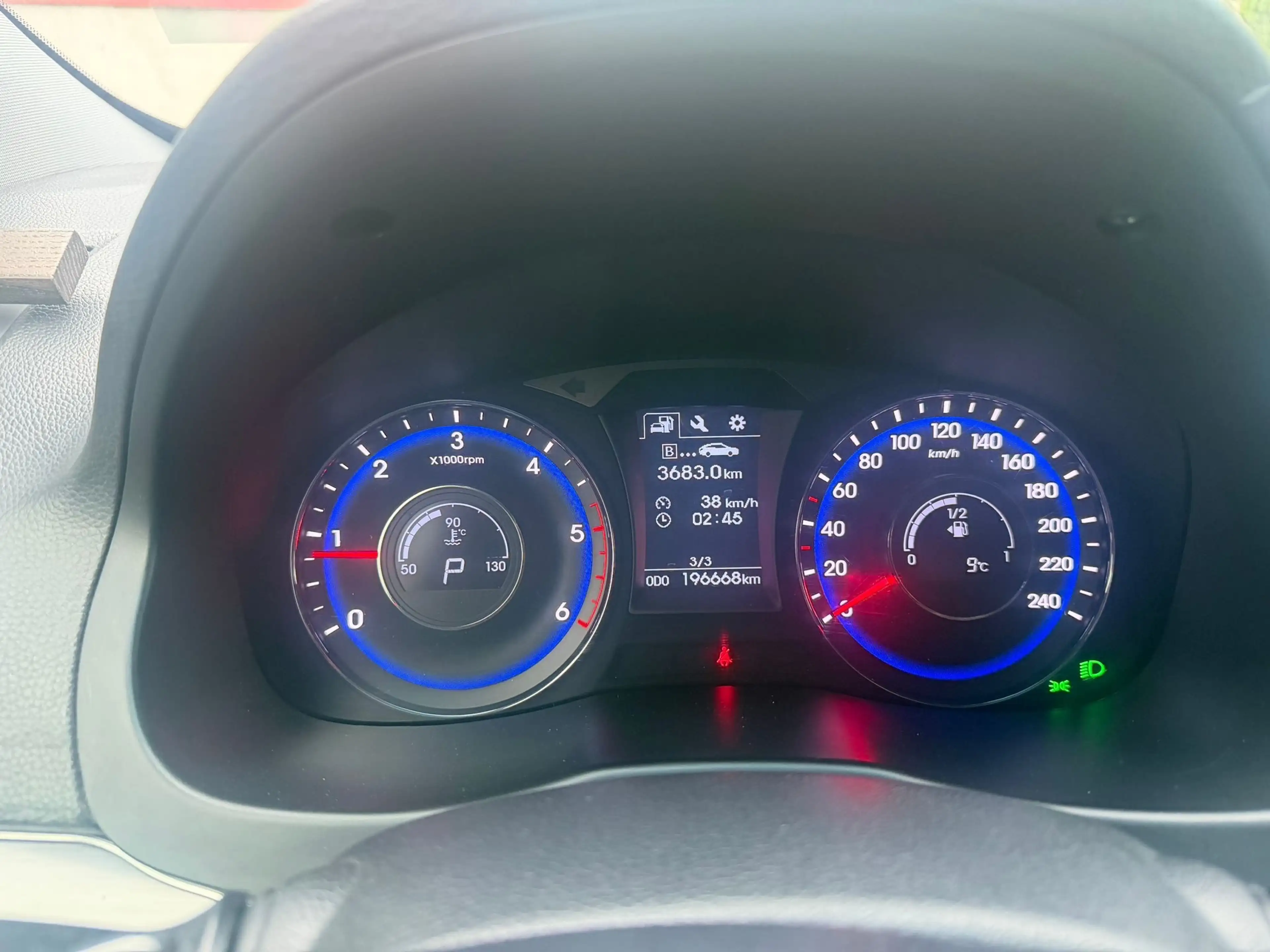 Hyundai i40 i40 SW 1.7 CRDi Fleet Edition ISG Pack N!!! — photo 9