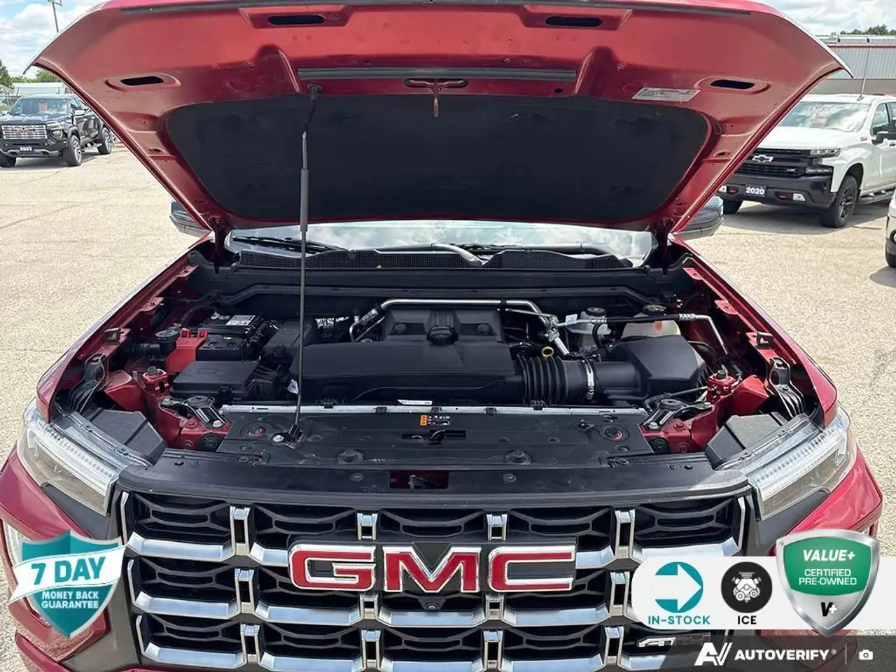 GMC Canyon photo GMC Canyon