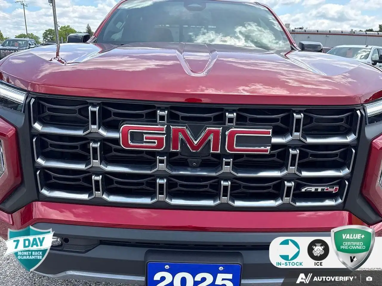 GMC Canyon photo GMC Canyon