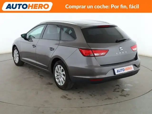 Seat Leon view 4