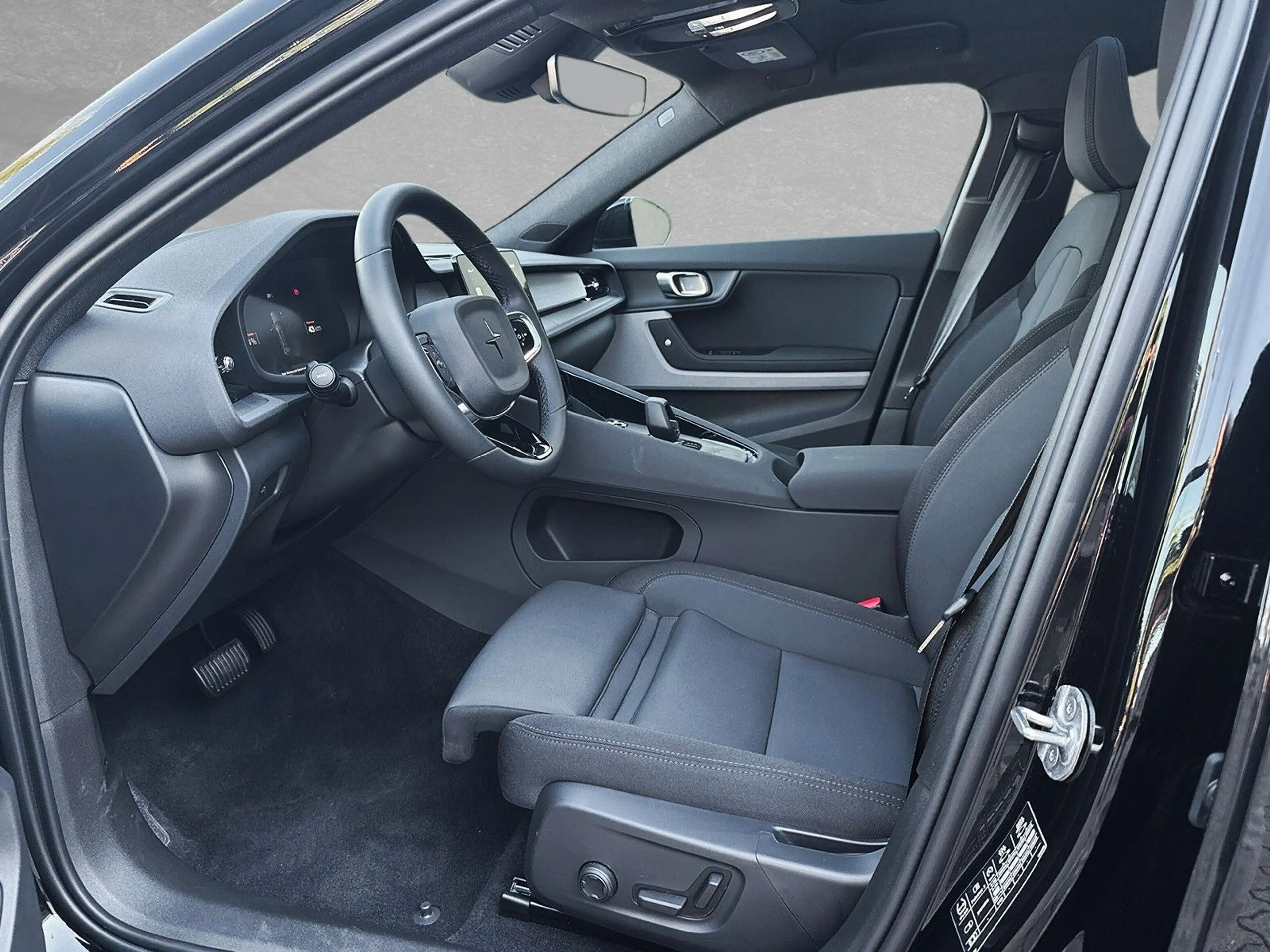 Polestar 2 Long Range Dual Motor Pilot Plus ACC — photo 3