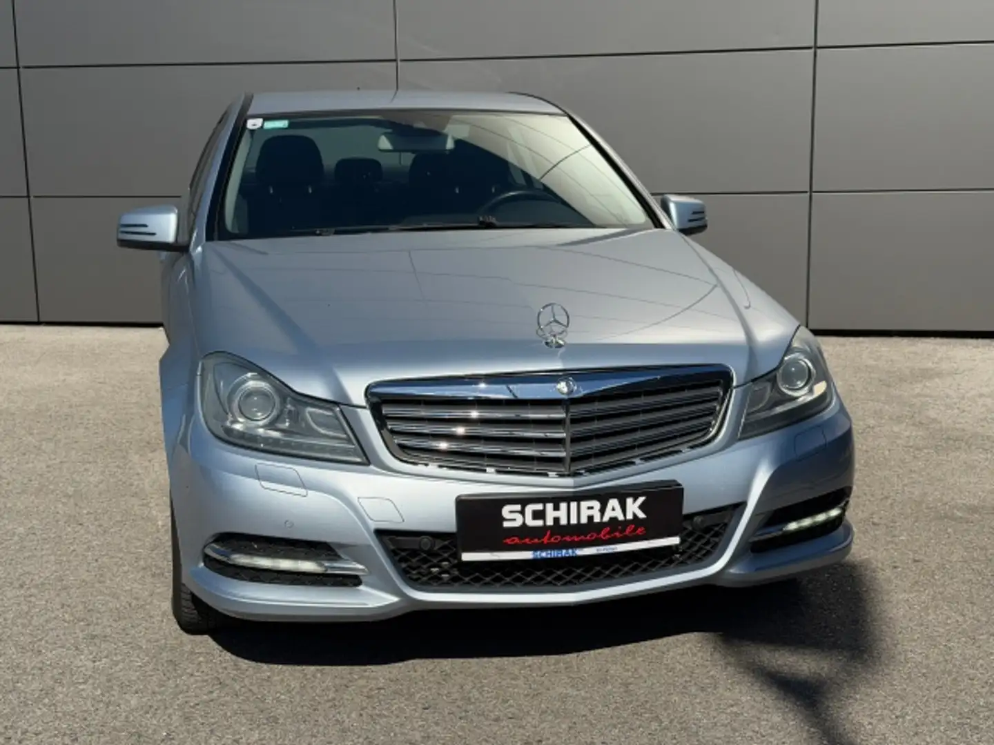 Mercedes-Benz C 180 Aut. Silber - 2