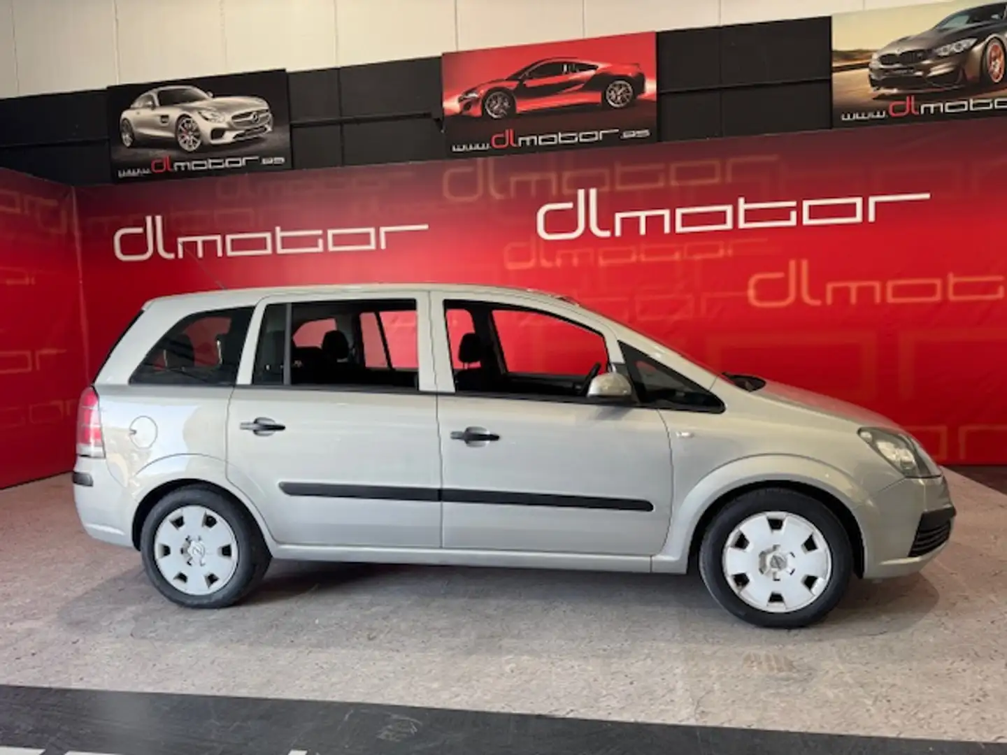 Opel Zafira 1.9CDTi Enjoy Gris - 2