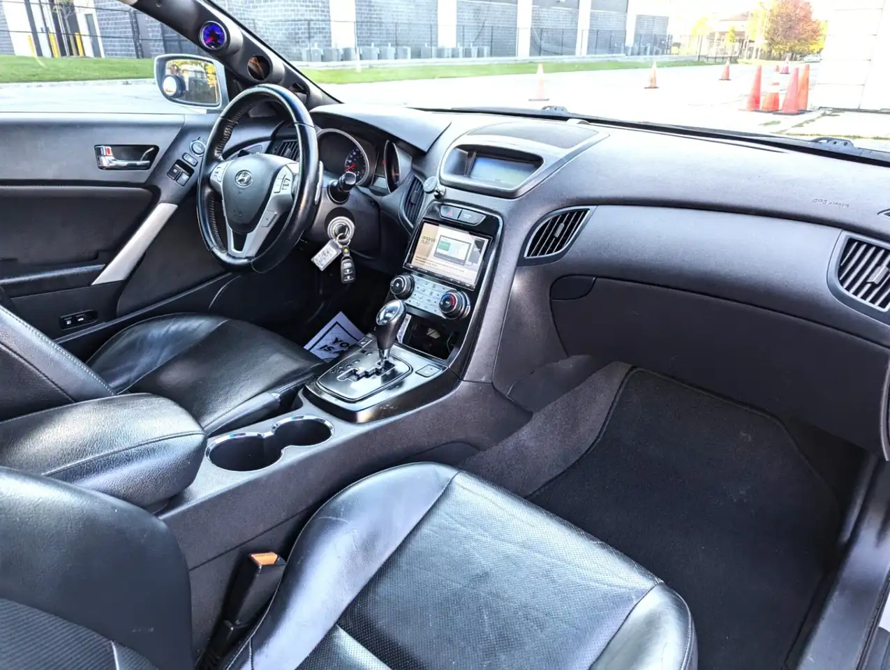Hyundai Genesis снимка Hyundai Genesis