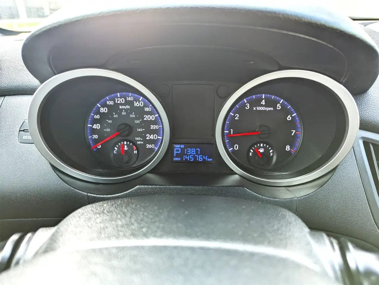 Hyundai Genesis снимка Hyundai Genesis