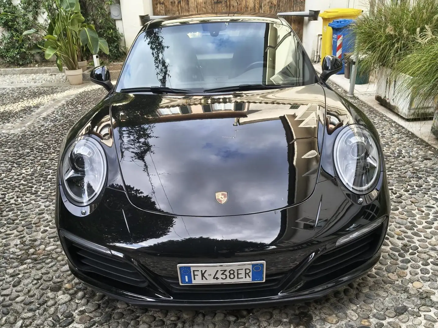 Porsche 911 Carrera Nero - 1
