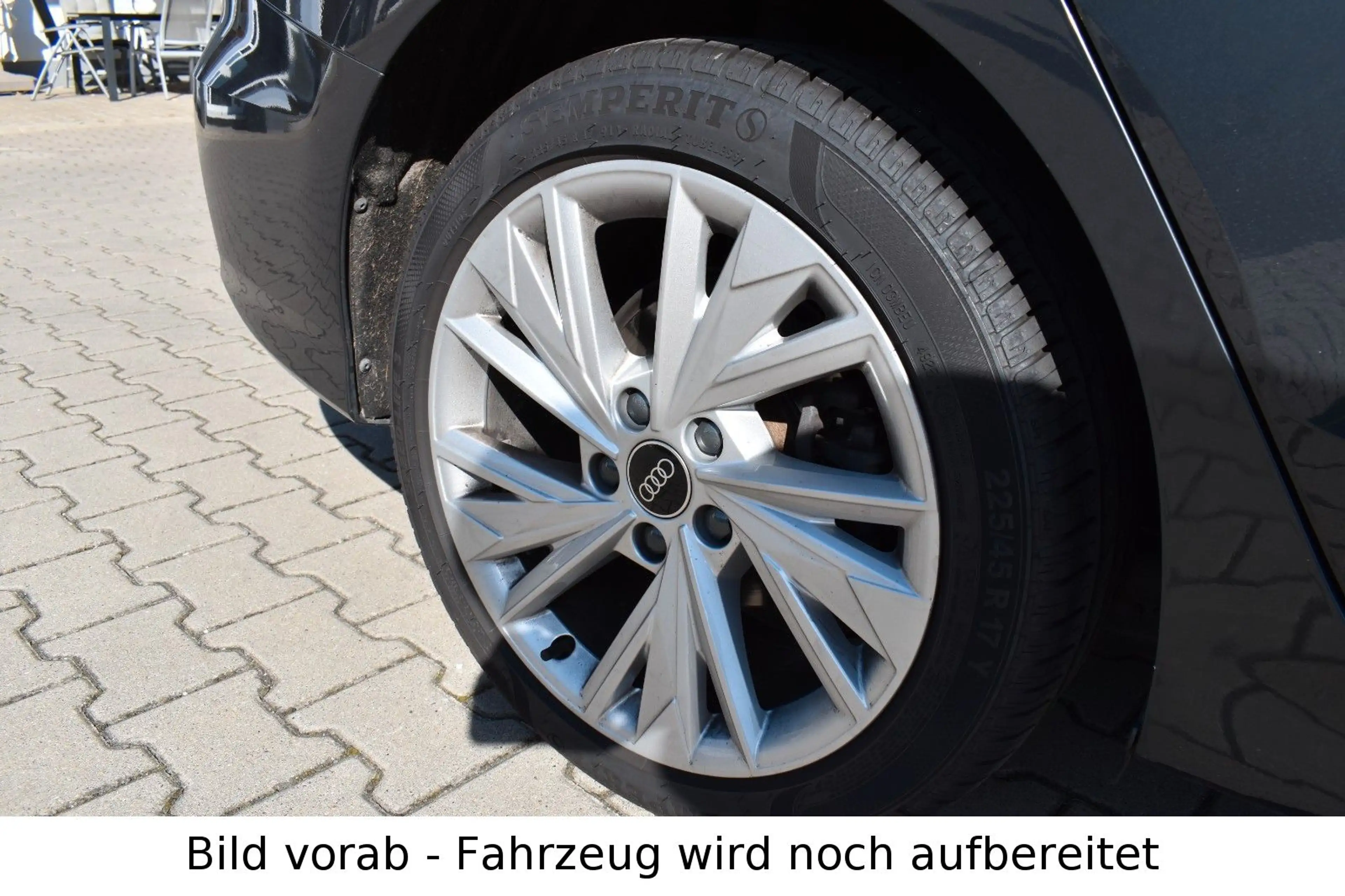Audi A3 Lim. 35 TFSI advanced S-Line Interieur B&O — photo 9
