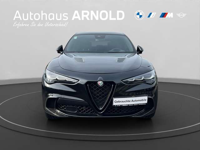 Alfa Romeo Stelvio 2,9 V6 Quadrofoglio ACC