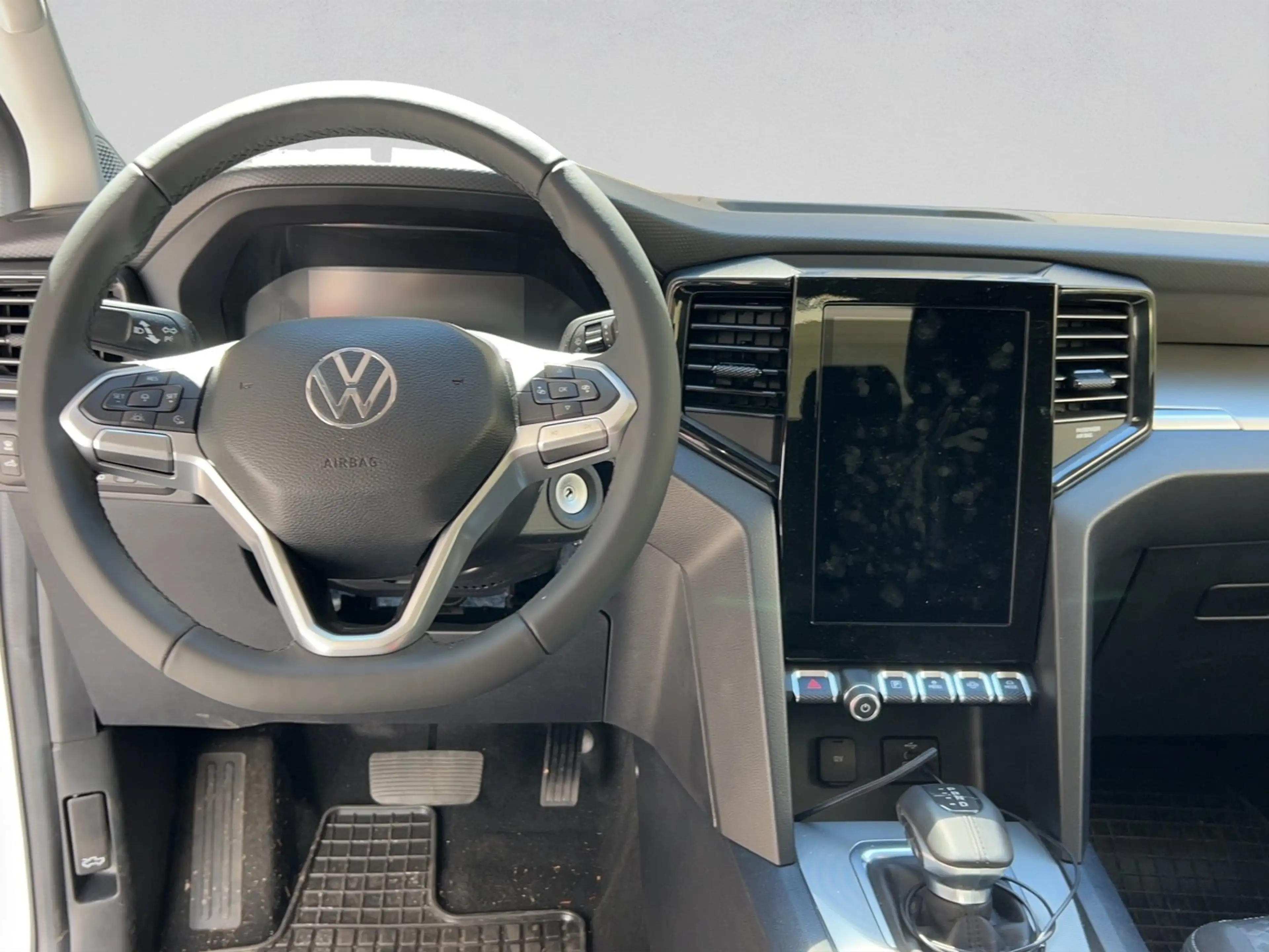 Volkswagen Amarok Life TDI 4MOTION — photo 8