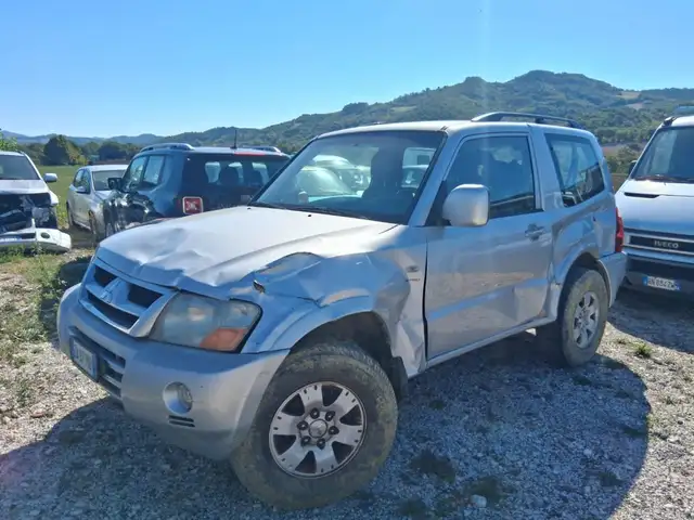 Mitsubishi Pajero 2.5 TDI 3p. GLX MOTORE OK