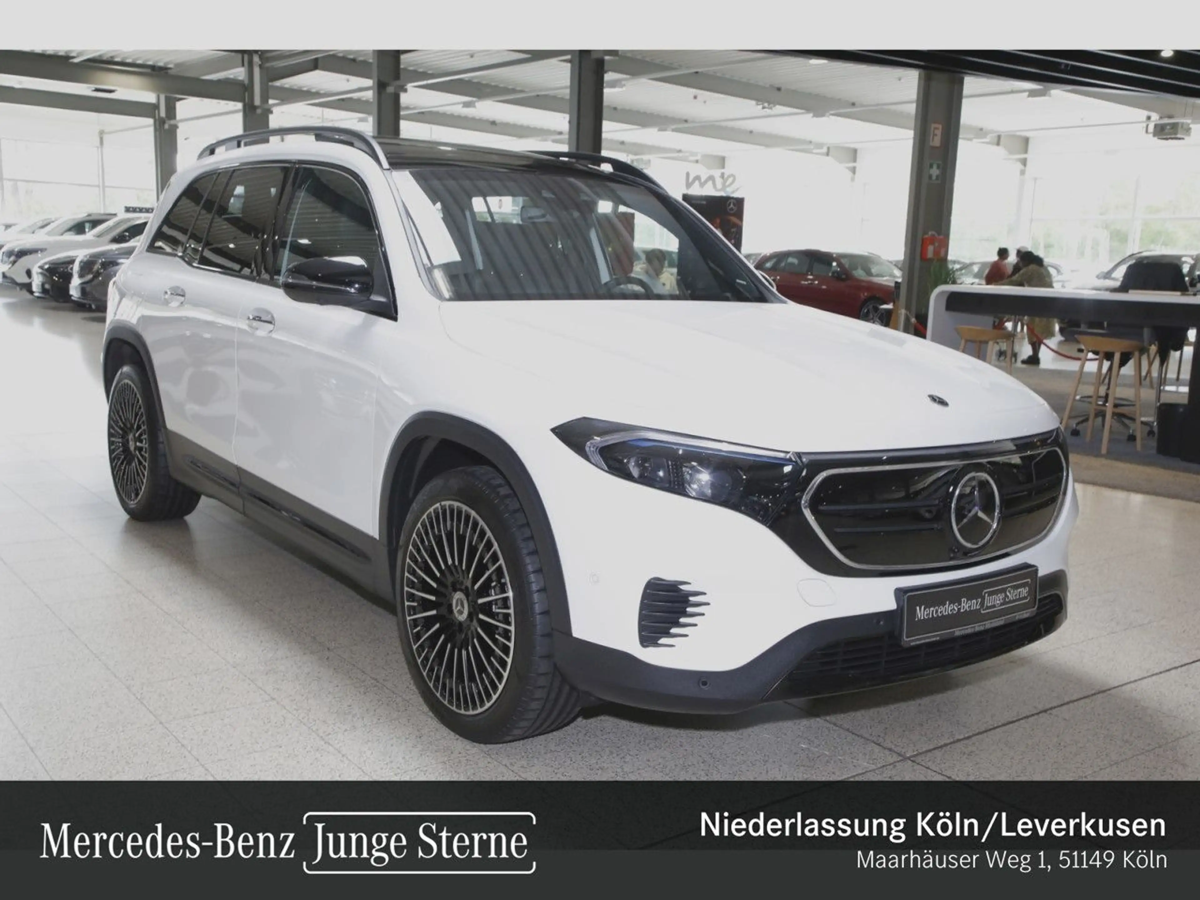 Mercedes-Benz EQB 250 PROG+NIGHT+20"+PLUS-PAKET+PANO+360+KEYLESS — photo 10