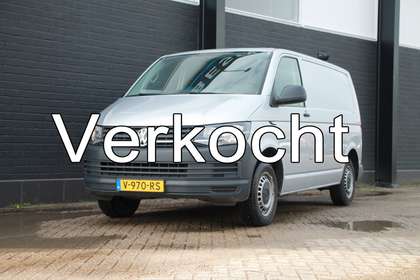 Volkswagen T6 Transporter 2.0 TDI EURO 6 - Airco - Navi - Trekhaak - € 14.90
