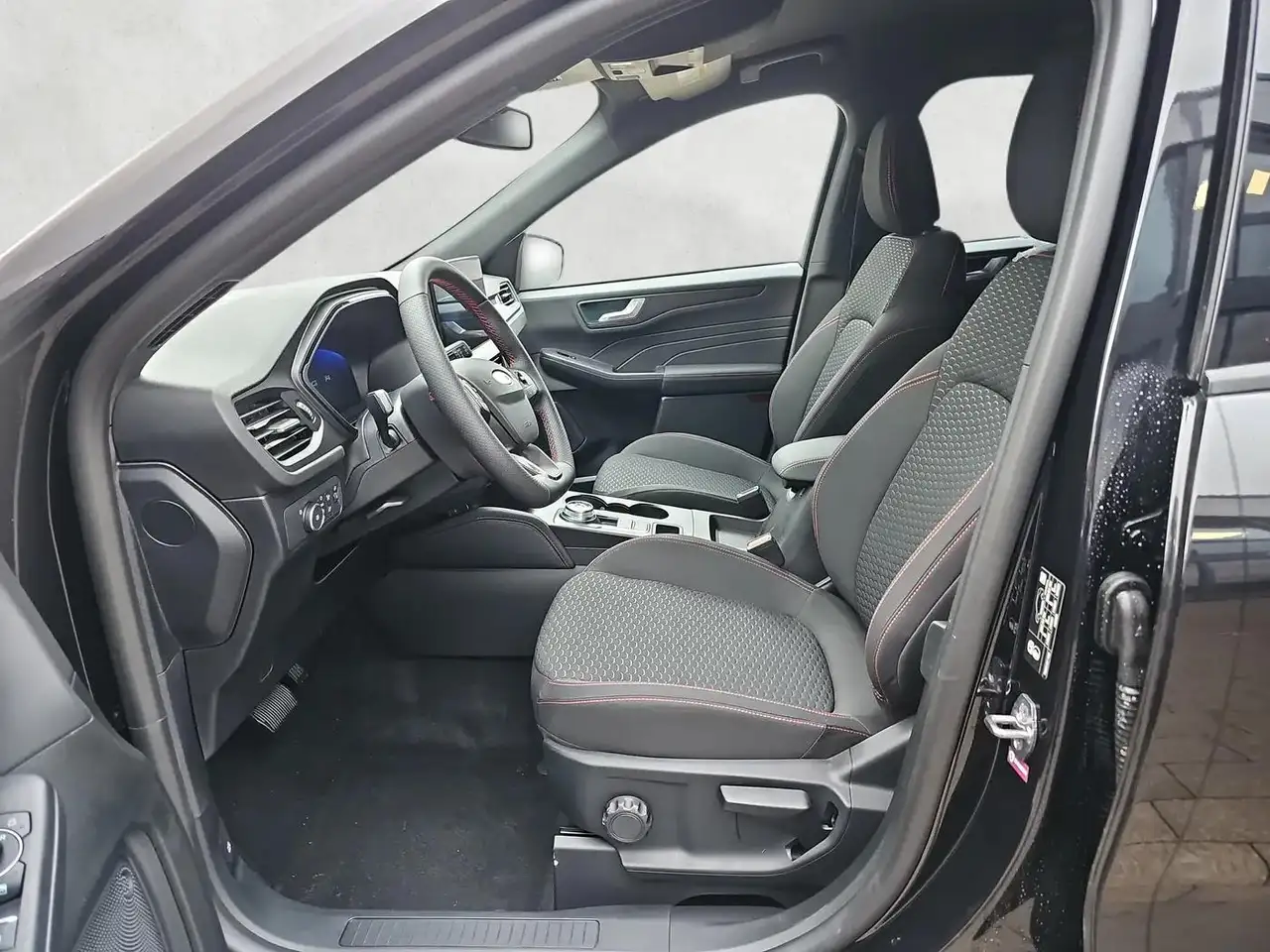 Ford Kuga 1.5 EB Autom. ST Line 5J.Gar. AHK KeyFree 10