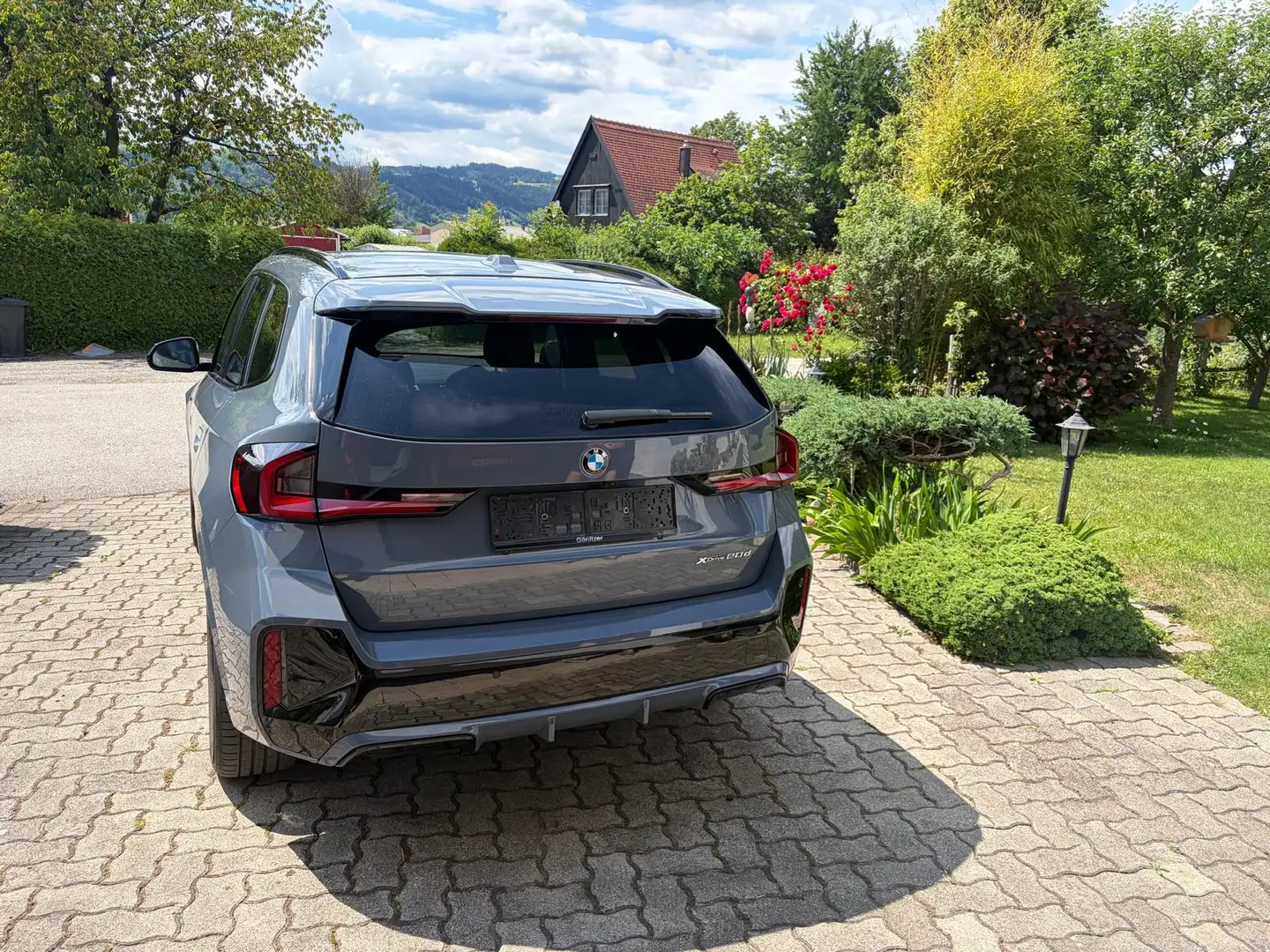 BMW X1 X1 XDrive MSport Grau - 1